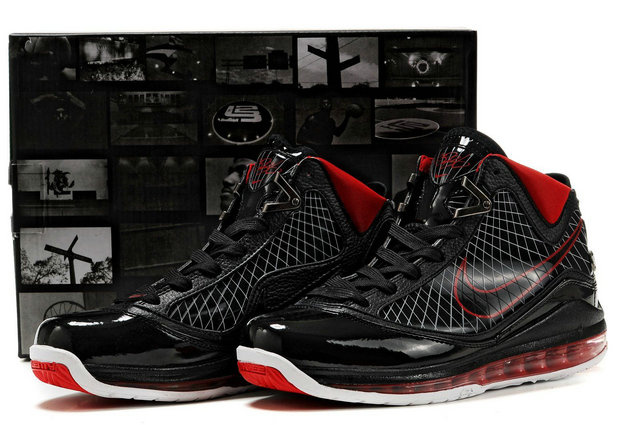 nike lebron 7 nere