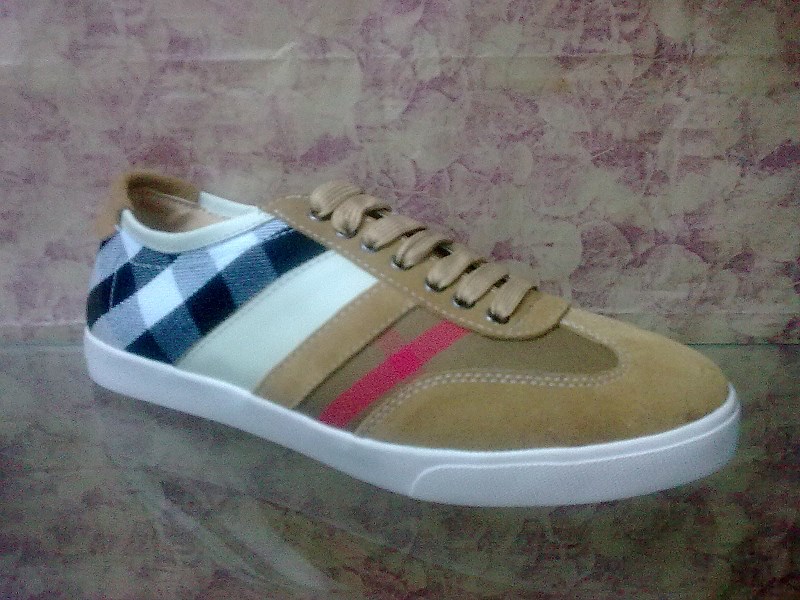 chaussure burberry homme pas cher
